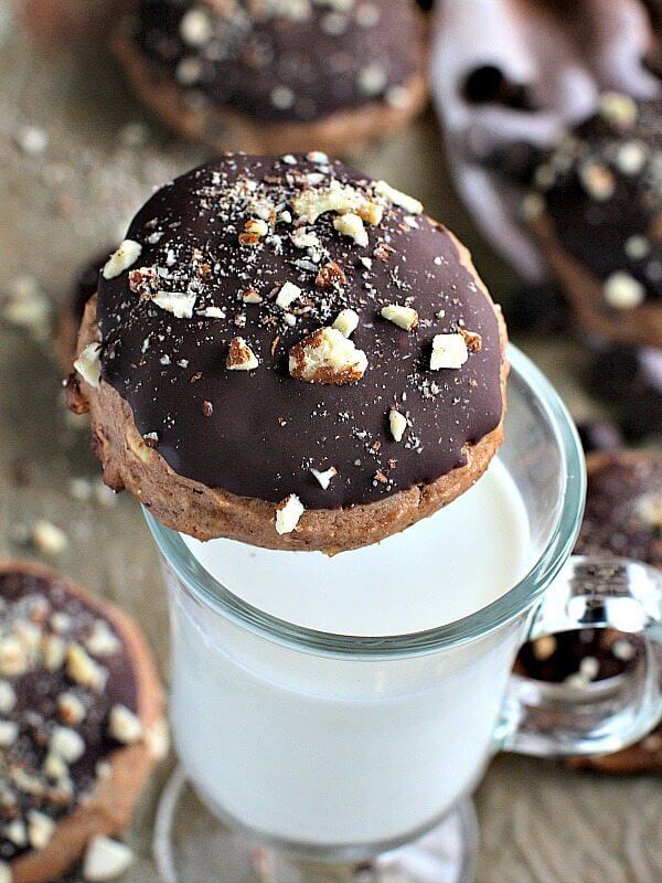 Chocolate Chip Mascarpone Cookies with Almonds